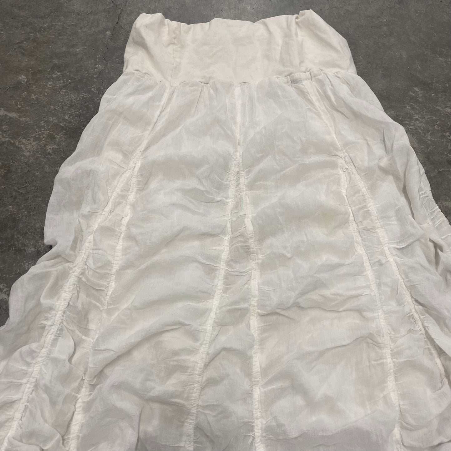 Vintage White Scrunched Skirt
